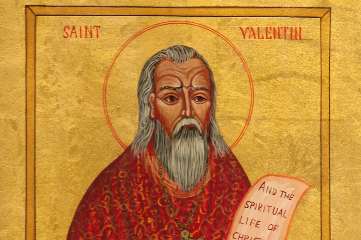 La tradición desde hace cientos de siglos, en cambio, indica que el 14 de febrero celebramos a San Valentín. Pero ¿quién era este santo, a quien asociamos con el amor y la amistad? Casualmente, poco se sabe de este personaje e incluso historiadores no están muy seguros acerca de su existencia.