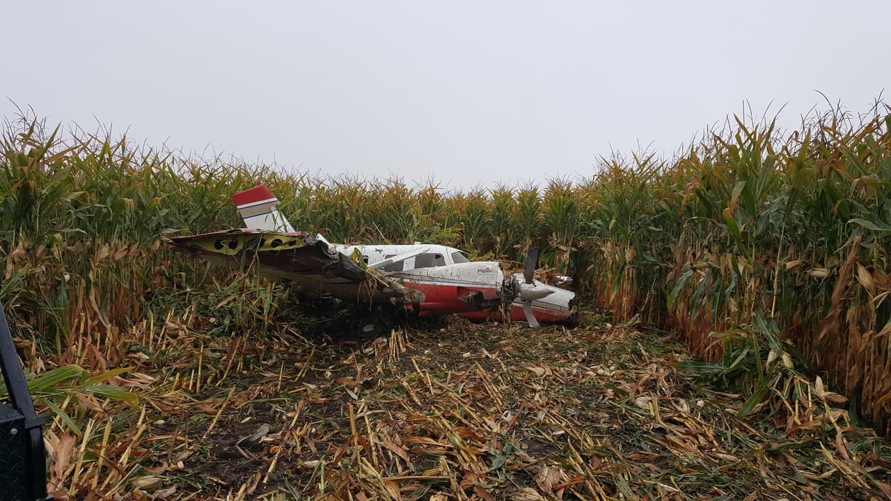 Avioneta realiza aterrizaje de emergencia cerca del aeropuerto de Aurora