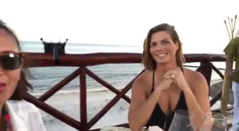 "Yo a ustedes las admiro porque no solamente fueron pioneras, ustedes son la voz de una generación que yo admiro. Que gracias a ustedes, yo no me sentí solo [...]", aseguró Galdeano.