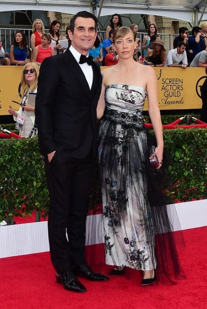 Estrella de Modern Family sigue impulsando programa para ayudar a empleados de restaurantes que perdieron el trabajo