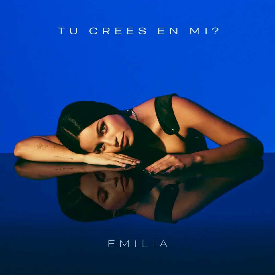 <h2 class="cms-H2-H2">¿Tú Crees En Mi? - Emilia Mernes</h2>
<br>
<br>Todas las canciones de este trabajo fueron escritas por Emilia y Daniel Real, con apoyo de músicos como Duki y Elena Rose. Una diversidad de temas que hace que la juventud se identifique con sus composiciones.
<br>
<br>La argentina ha venido siendo el boom del momento, y con este, 
<a href="https://www.univision.com/musica/emilia-revela-como-le-gustaria-ser-recordada-y-adelanta-un-nuevo-album-video" target="_blank">su primer álbum, podemos escuchar canciones de amor, desamor</a>, empoderamiento entre otras, que marcan una esencia de quien es y será Emilia Mernes.
<br>