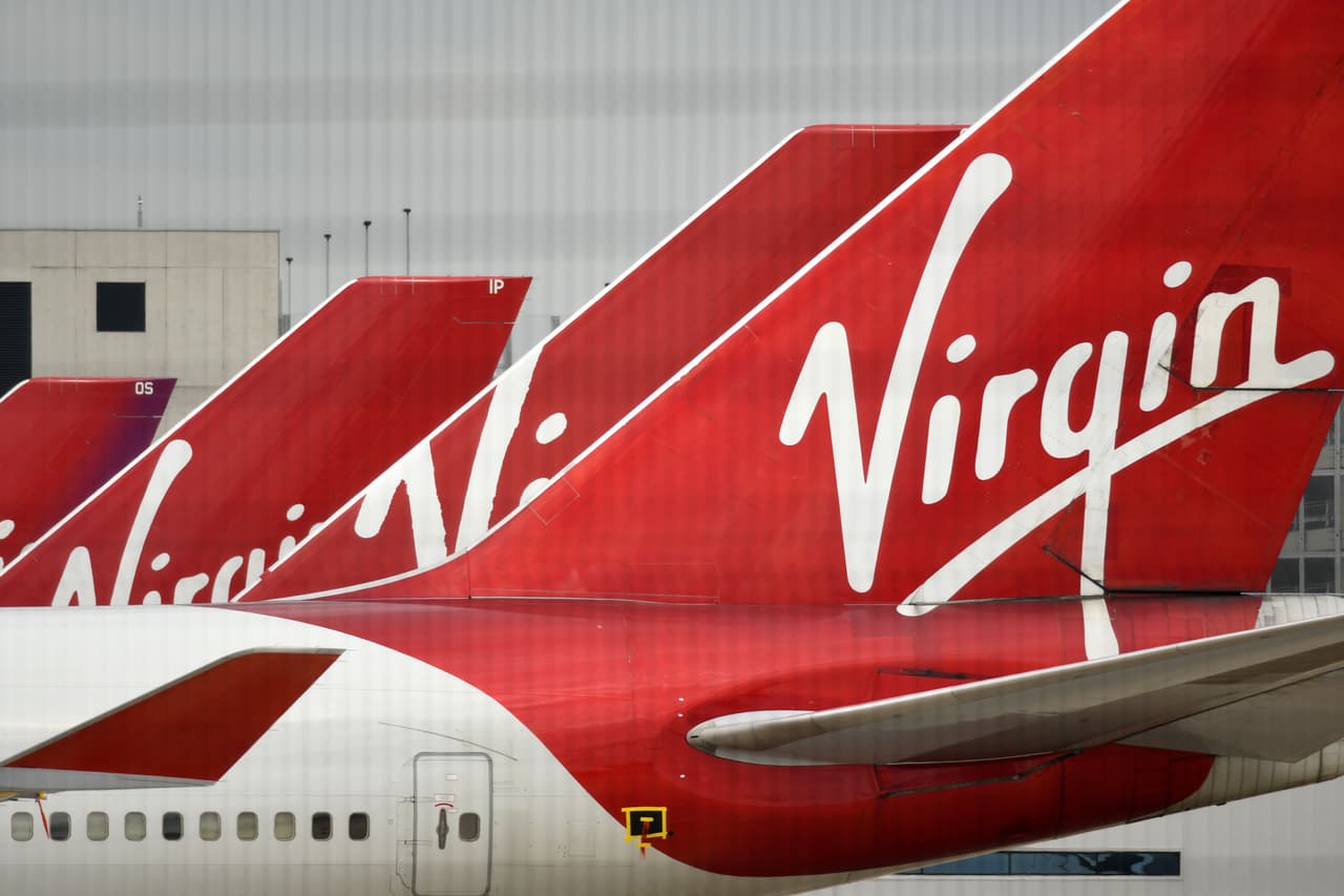 Aviones de Virgin Atlantic Airline en el aeropuerto de Manchester. La compañía se declaró en quiebra en medio del golpe de la pandemia.