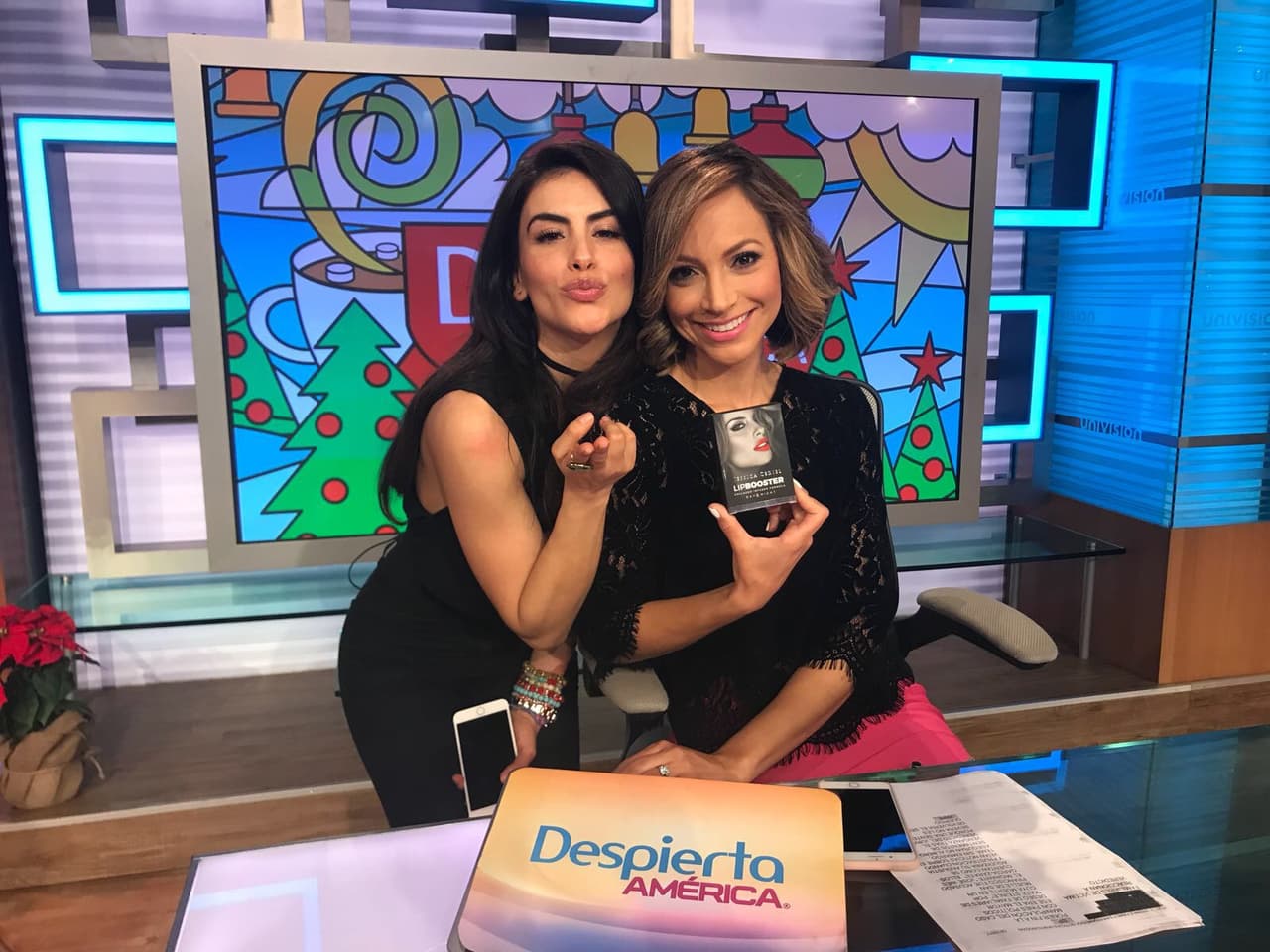 La presentadora y modelo está debutando como empresaria con un nuevo producto para labios.