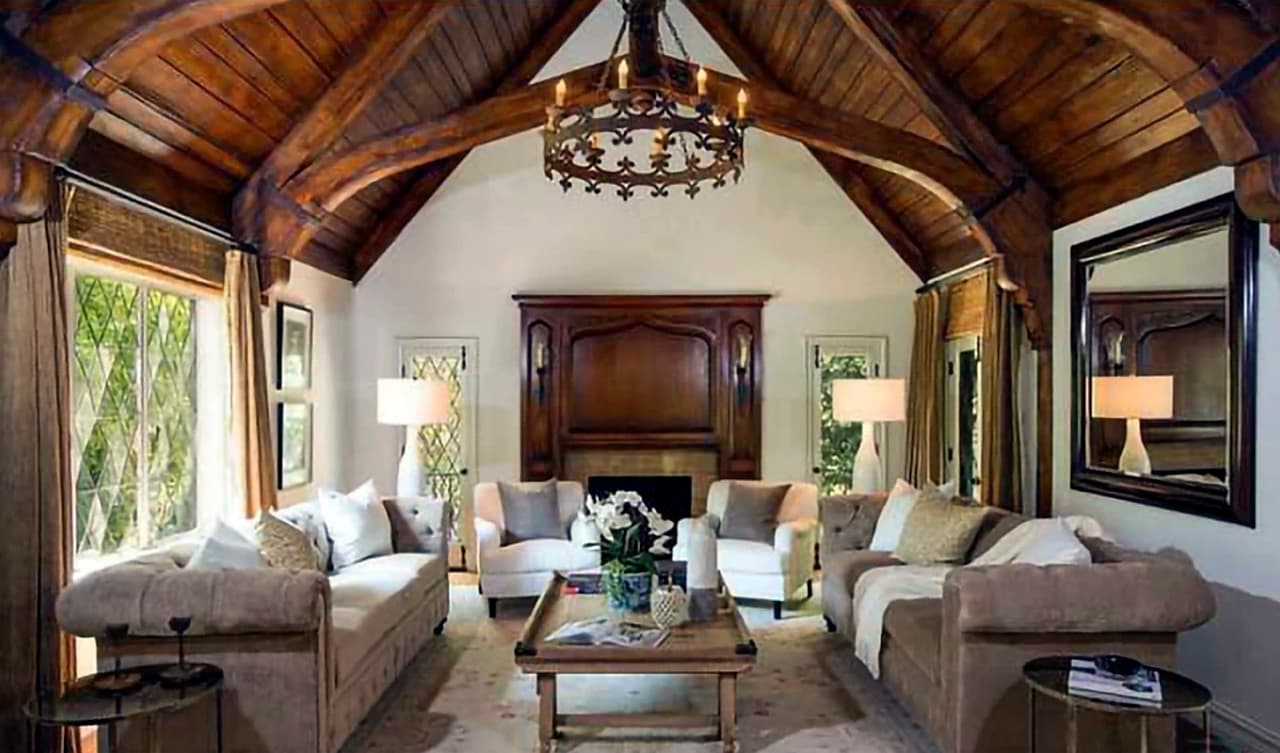 La también empresaria
<b> pagó 10 millones de dólares</b> por esta nueva propiedad que cuenta con 4 dormitorios.