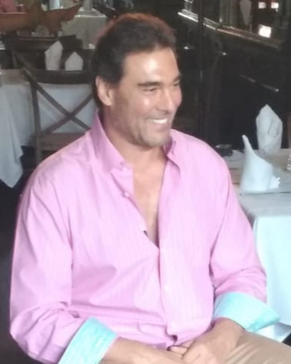 Los rumores del distanciamiento entre el actor mexicano y su hijo surgieron a inicios de 2017, a mediados de ese mismo año 
<a href="https://www.univision.com/programas/novelas/eduardo-yanez-jr-asegura-que-su-padre-es-drogadicto-y-golpeador-de-mujeres-fotos#fbb7f23b0000" target="_blank">Eduardo Yáñez Jr. acusó a su famoso padre</a> de ser un drogadicto y golpeador de mujeres.