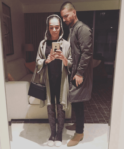 Ella es su mejor amiga.