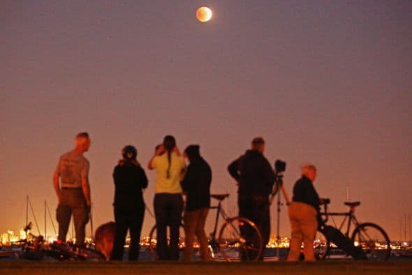 Los australianos tuvieron también la fortuna de observar el hermoso espectáculo. Aquí en Melbourne.