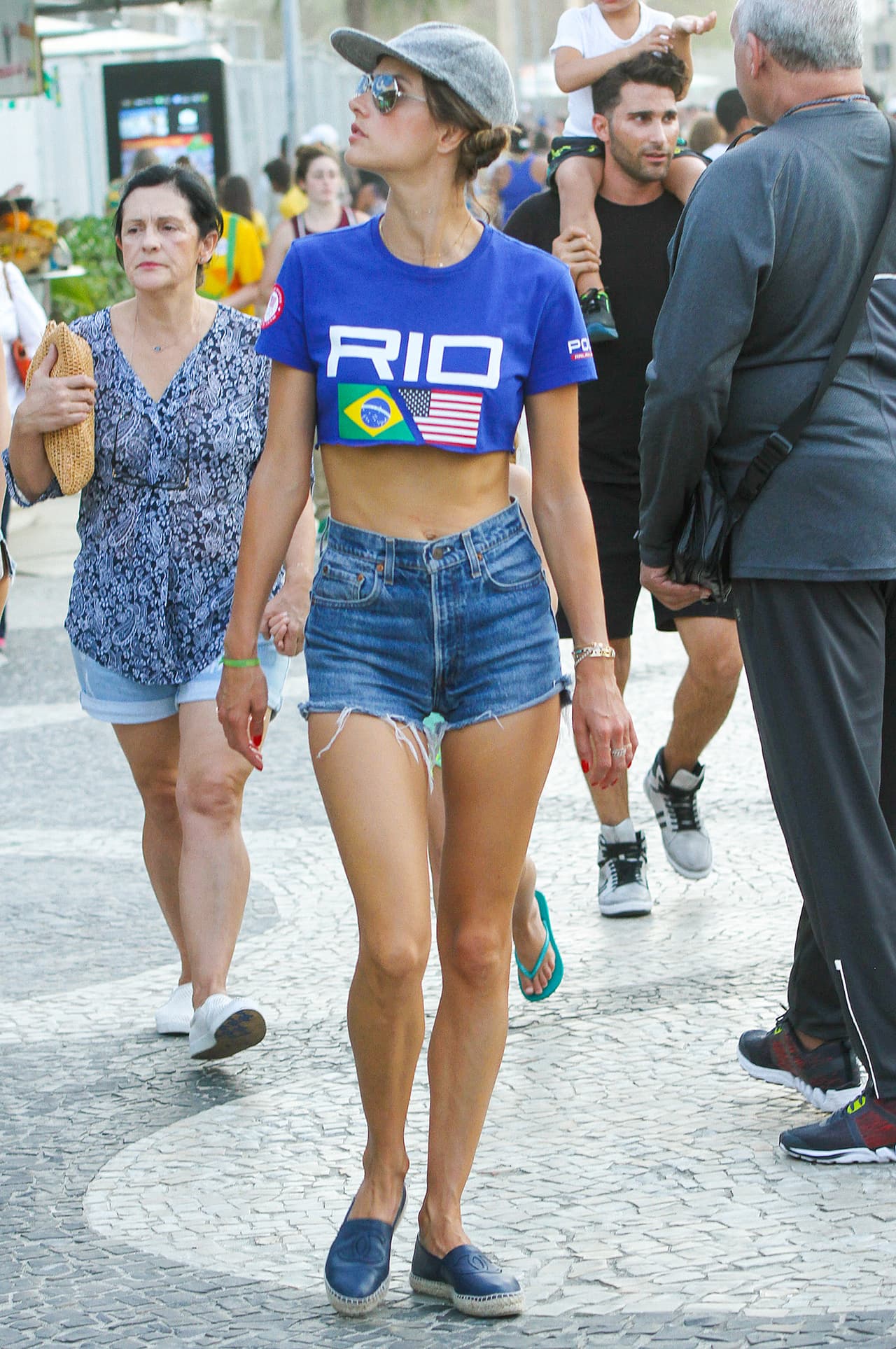 Pero también siente un cariño muy especial por los de Estados Unidos, ya que lleva mucho tiempo viviendo en Los Ángeles.