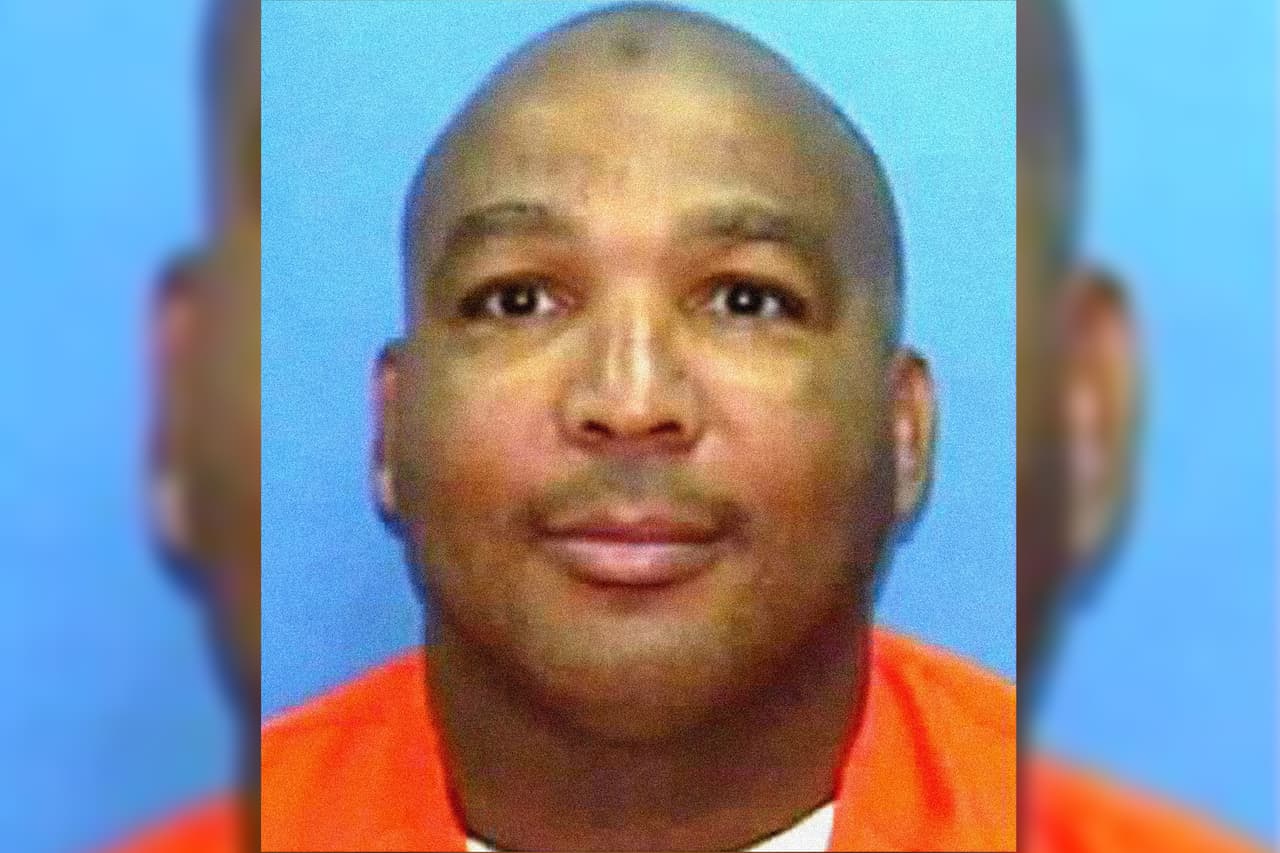 <b>Bennie Demps, ejecutado con inyección letal el 8 de junio de 2000 en Florida.</b> Los técnicos de ejecución tardaron 33 minutos en encontrar venas adecuadas. "Esto fue una carnicería", dijo Demps en su declaración final. "Tenía mucho dolor, me cortaron en la ingle, me cortaron en la pierna, yo estaba sangrando profusamente. Esto no es una ejecución, es un asesinato". Los verdugos no tuvieron problemas para encontrar una vena, pero debido a que el protocolo de Florida requiere un segundo goteo intravenoso alternativo, continuaron infructuosamente trabajando para insertar la segunda aguja. Abandonaron finalmente el esfuerzo después de sus fallas prolongadas.