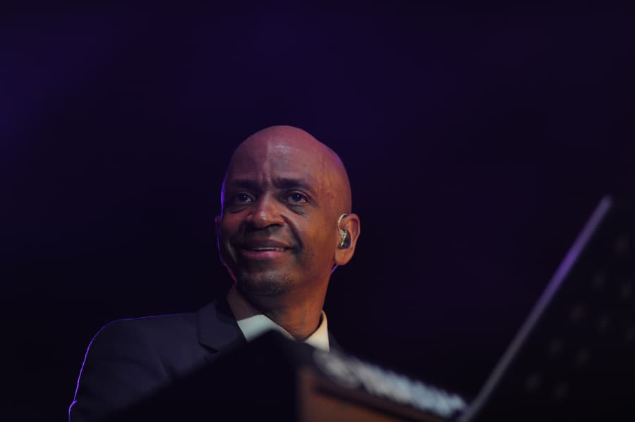 Sergio George ama la música y en cada proyecto deja el corazón para crear éxito tras éxito.