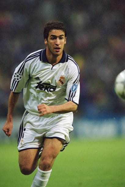 2001: Para este año, Raúl se quedó como el único ganador del trofeo, con siete tantos.