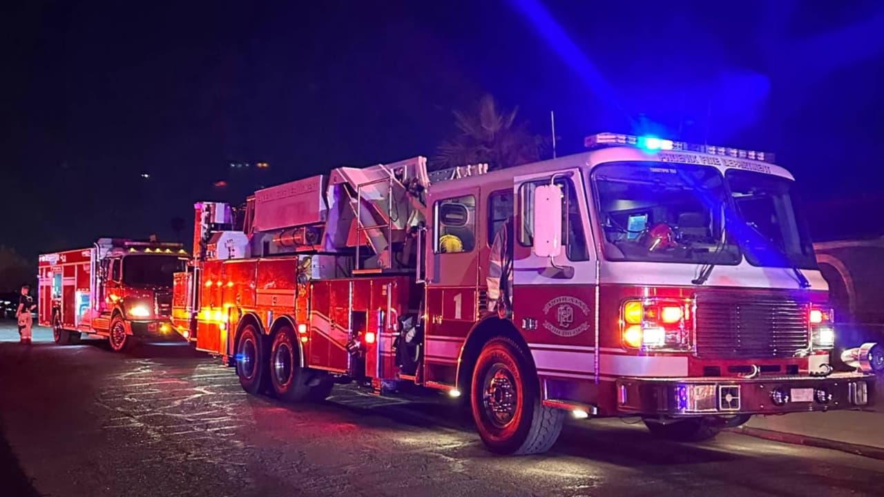 Accidente frontal deja siete personas lesionadas, cuatro en estado crítico, entre ellas dos niños