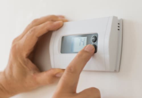 Haga una una auditoría básica de energía en su casa. Esto le ayudará a determinar la cantidad de energía que su casa usa por lo que podrá evaluar las medidas que puede tomar para hacer que tu hogar sea más eficiente desde el punto de vista energético.
