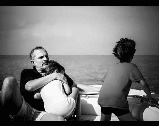 Pocas veces, o más bien dicho nunca, Miguel Bosé trata en público el tema de sus hijos.