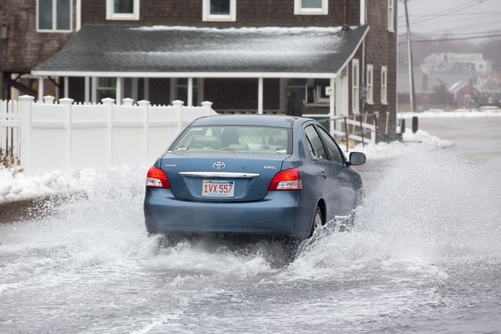 Ela advierte que estos drásticos cambios climáticos los vamos a ver a nivel mundial, no sólo en Estados Unidos, en donde además del clima nevado, que azotará y paralizará varios estados, también dejará otros más inundados.