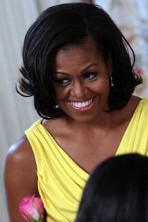 Ese portal afirma que el argumento base de la nueva serie es descifrar cómo han influido las primeras damas en importantes decisiones de la vida política de Estados Unidos.