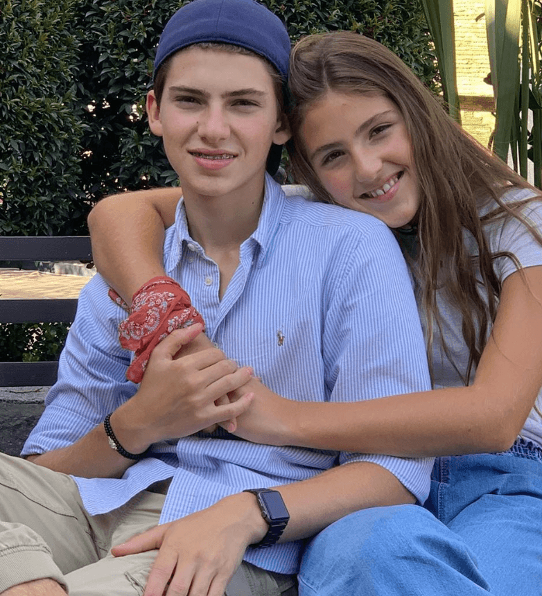 La actriz es madre de Patricio y Luciana, quienes nacieron del matrimonio que formó con Enrique Morán, de quien se divorció en el año 2006.
<br>