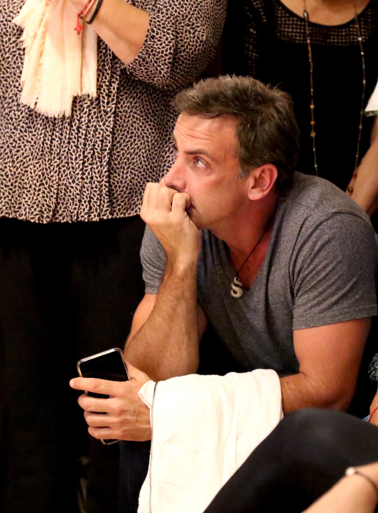 "El amor es el ingrediente más importante para que una pareja sea sólida y estable. Pero no es el único factor. 
<b>Nada es más fuerte que el amor;</b> una frase indudablemente hermosa, pero no siempre es efectiva. Me consta".