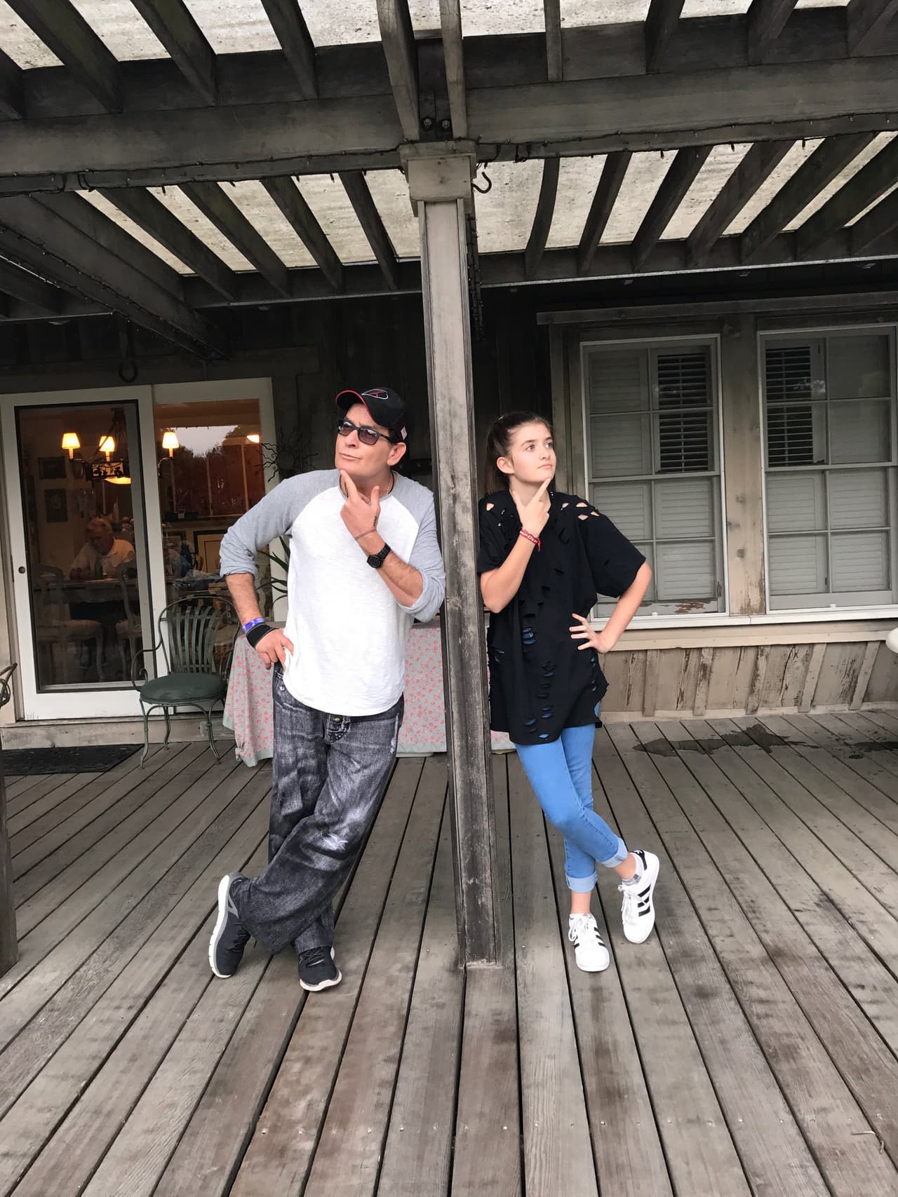 La relación entre Sami y Charlie es estrecha, ya que incluso durante su adolescencia vivió con el actor.