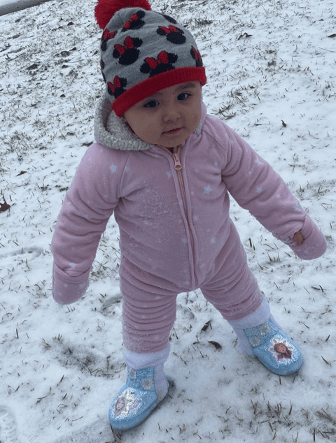 Residentes compartieron fotografías de sus familias mientras compartían durante el periodo de nieve.