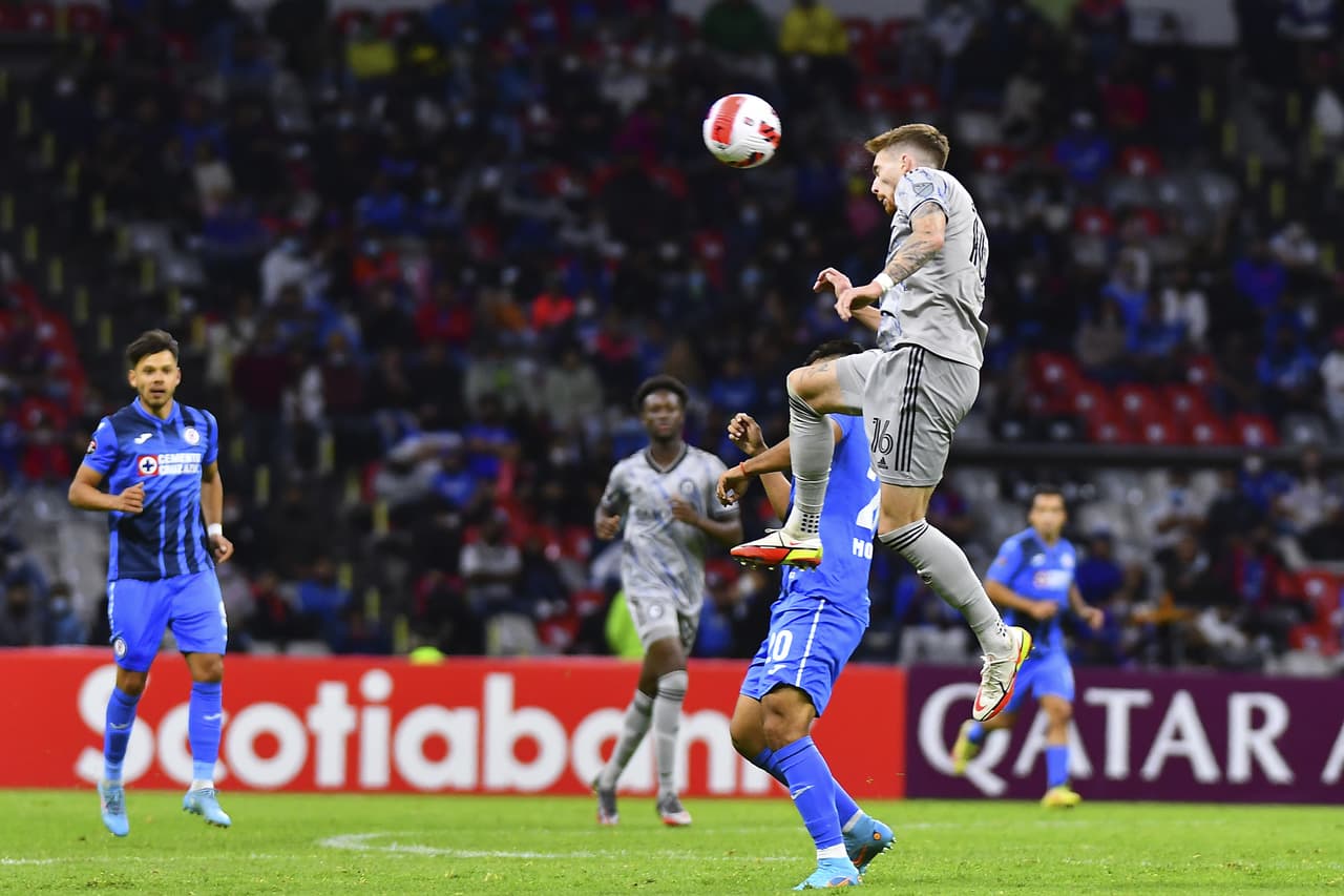 Montreal encerró a Cruz Azul en la recta final y lo puso nervioso al adueñarse de la posición. Sin embargo, La Máquina pitó en casa y se llevó una ventaja de un gol para el cierre de la serie en Canadá.