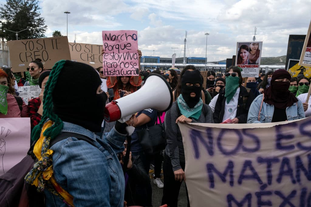 <h2 class="cms-H2-H2">5. TIJUANA, México.</h2>
<br>
<br>Presenta una tasa de 105 homicidios por cada 100,000 habitantes. El Consejo Ciudadano para la Seguridad Pública y la Justicia Penal dice en su boletín que "en los países que no han seguido políticas complacientes con los criminales, ha habido progresos notables" en materia de seguridad.