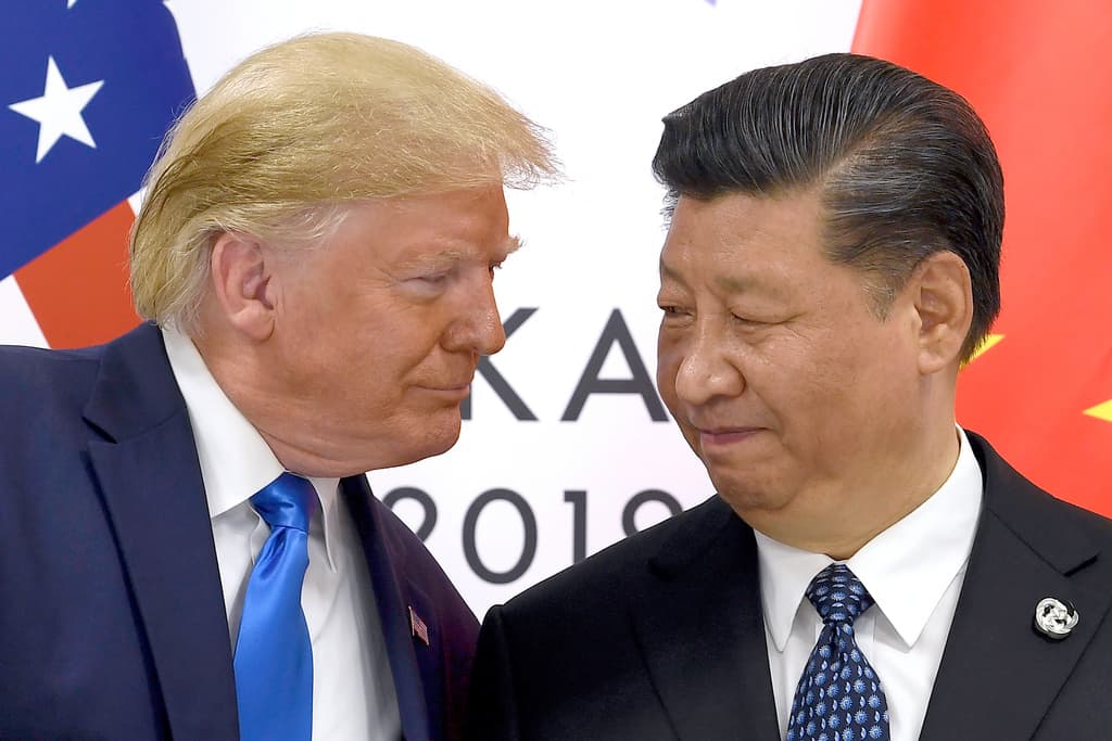 Trump anuncia que viajará a China entre marzo y abril