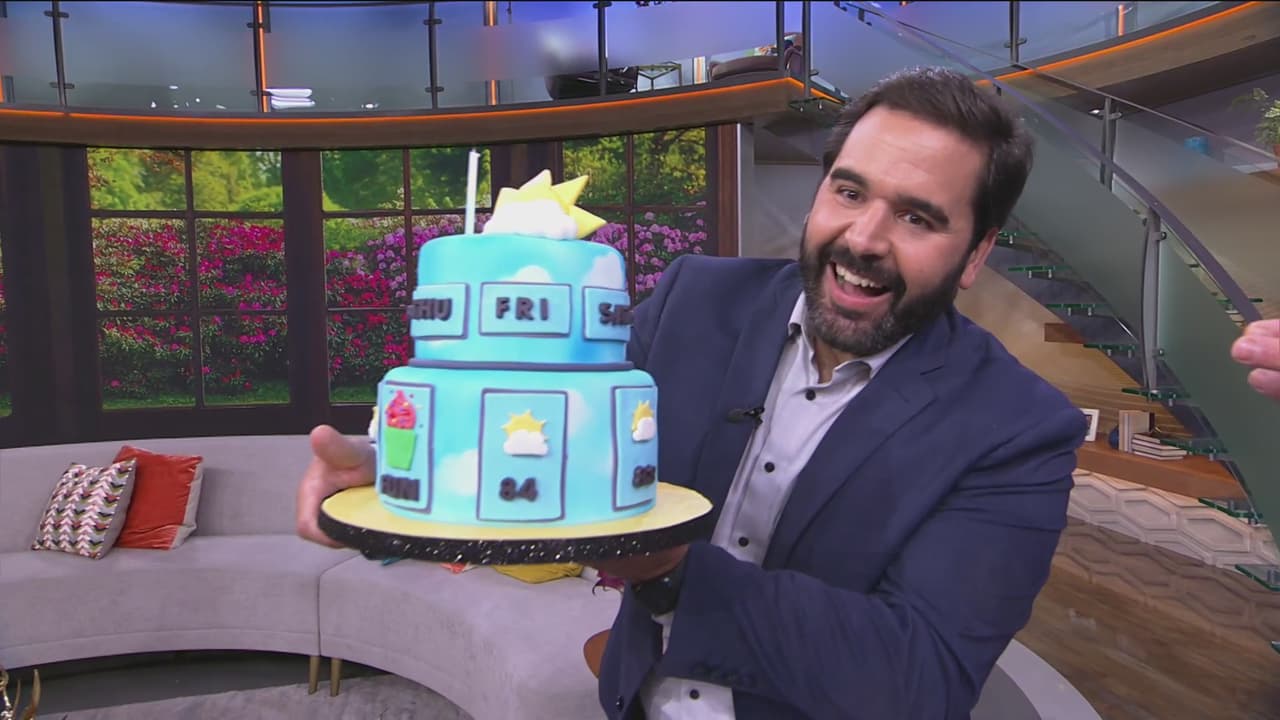 En sus redes sociales, Albert compartió cómo empezó su cumpleaños: "Mi día. ¡Qué gusto poder celebrarlo con esta gran familia de Despierta América!"