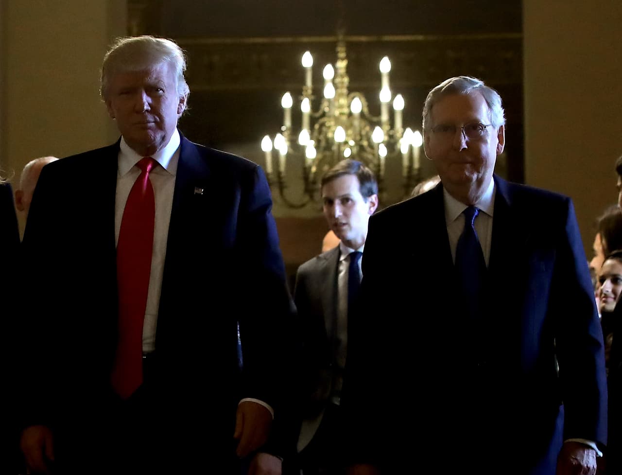 Trump vs. McConnell: por qué el presidente puede perder mucho en este nuevo choque