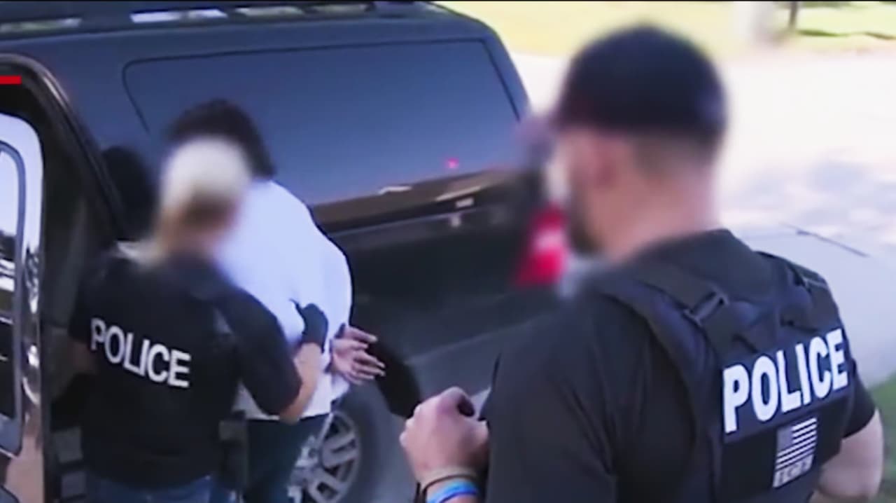 En suspenso ley que limita colaboración con ICE en Virginia tras enmiendas de Spanberger