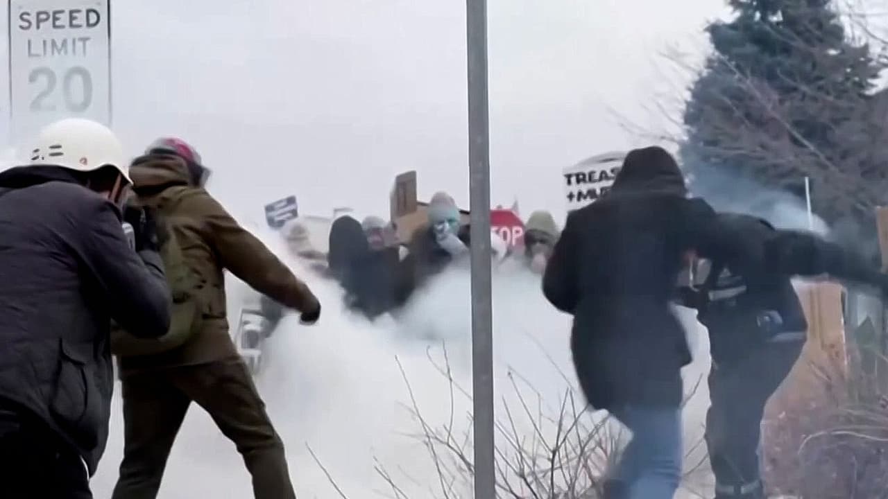 Investigan a agentes de ICE por presunto falso testimonio en tiroteo contra migrantes en Minneapolis