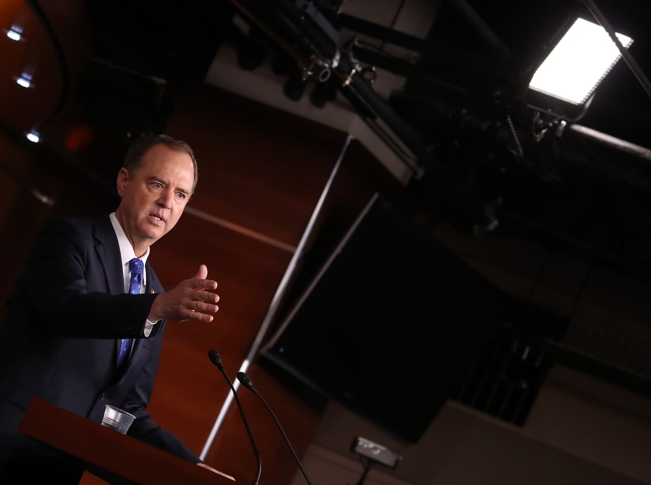 El jefe del Comité de Inteligencia de la Cámara de Representantes, el demócrata Adam Schiff, en una rueda de prensa el pasado 25 de septiembre.