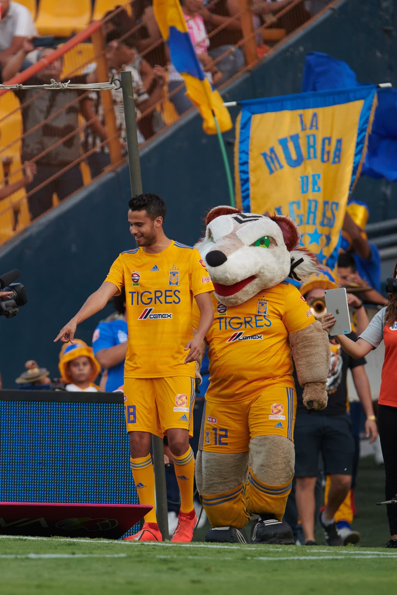 Reyes ya vistió por primera ocasión la casaca de los Felinos y portará el dorsal '18'.