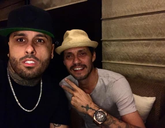 Y aquí "con su papá", Marc Anthony.