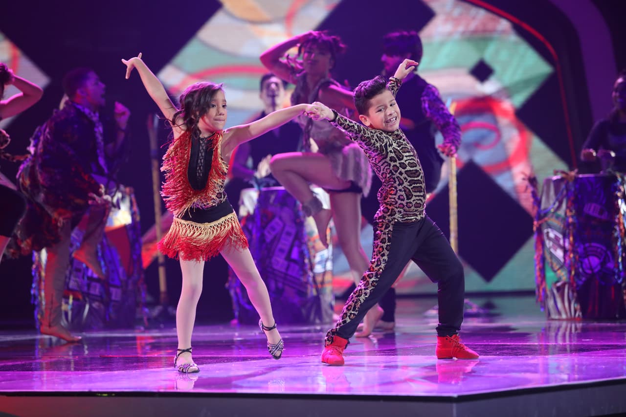 Jeanpaul y Ashley derrocharon energía sobre el escenario.