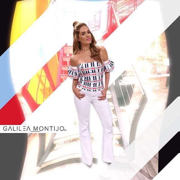 Las blusas con los hombros destapados son lo más top del momento.