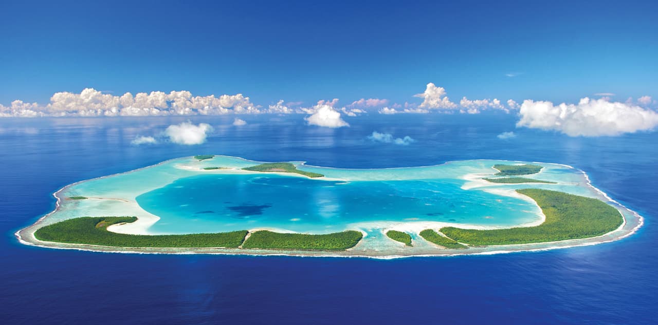 El lugar donde estuvieron es considerado el paraíso de los millonarios, por su exclusividad y paisajes fuera de lo común, donde hay una laguna de agua dulce.