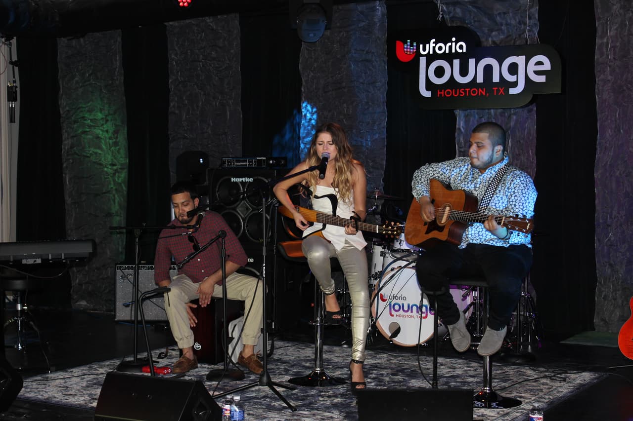 Sofía Reyes, brilló con luz propia en Uforia Lounge