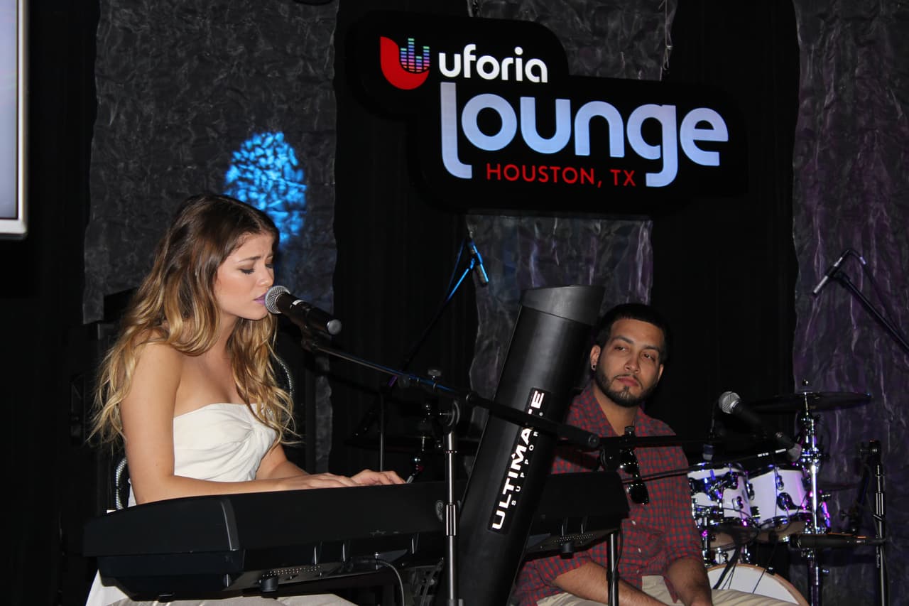 Sofía Reyes, brilló con luz propia en Uforia Lounge