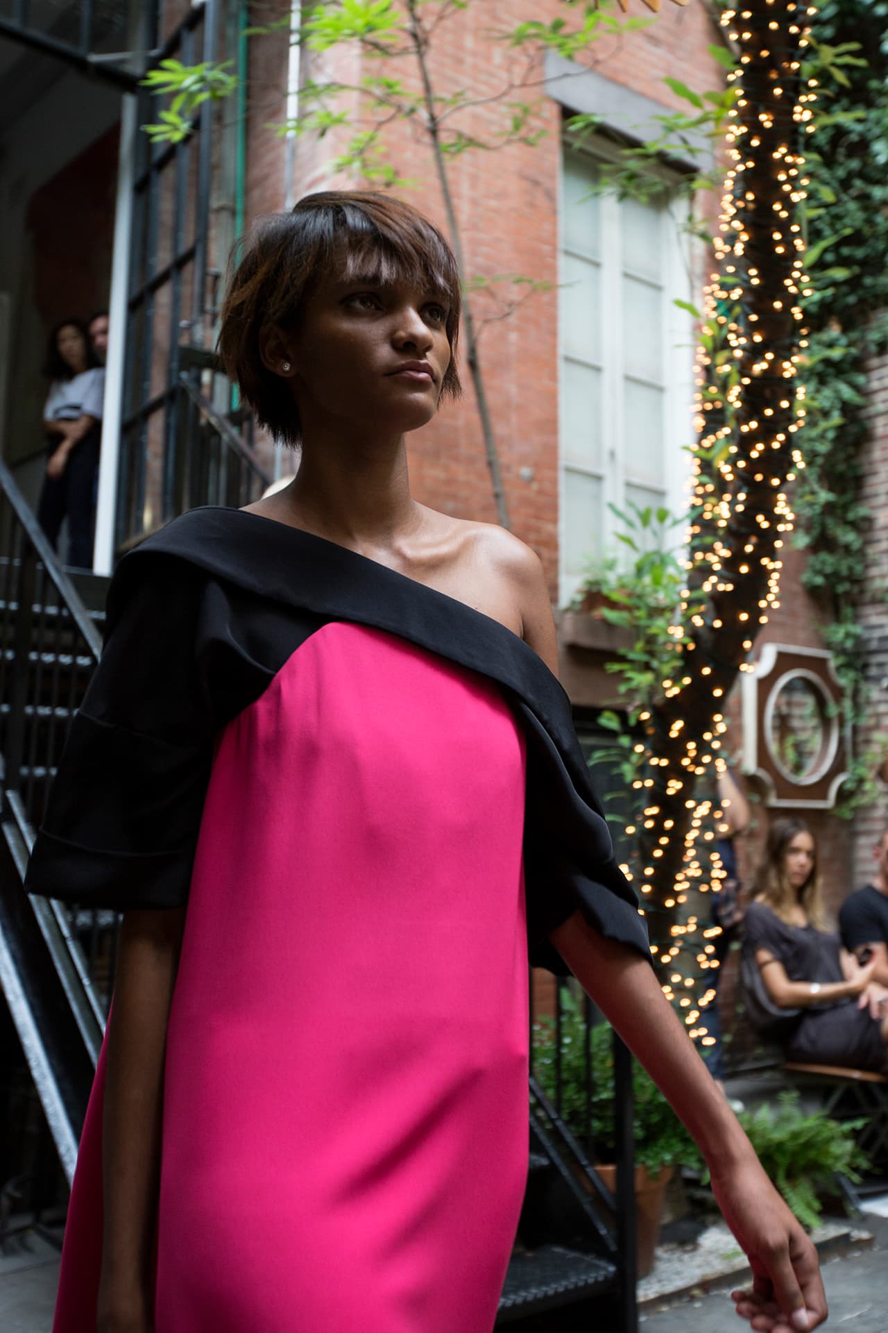 La colección incluye vestidos, conjuntos y trajes de gala para un sin fin de ocasiones. Monse. NYFW, Spring/Summer 2016 - 09/12/2015