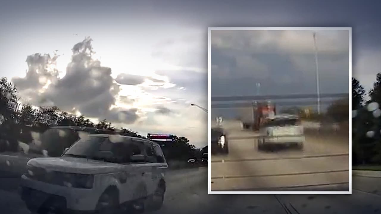 Mujer a bordo de una Range Rover maneja en sentido contrario y se estrella