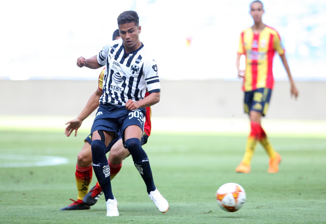 Paolo Medina, quien fuese canterano del Real Madrid y Benfica, dejó las fuerzas básicas de Rayados para sumarse al equipo profesional del Morelia.