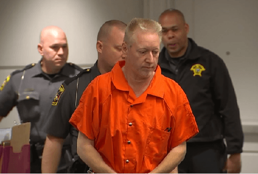 Presunto asesino de su segunda esposa se presenta en corte en Carolina del Norte