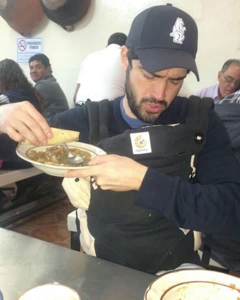 Le gusta compartir con su 'cachorrito' hasta los momentos más simples: "Taqueando con el heredero!", escribió en Instagram.