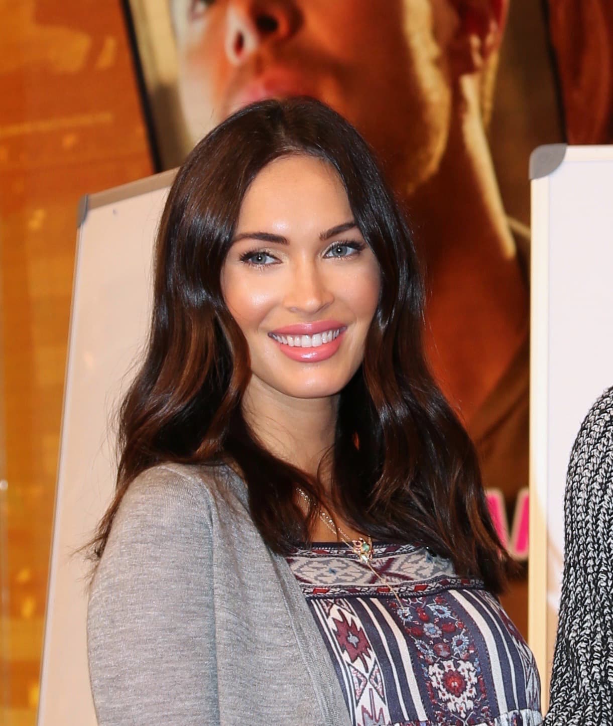 Megan lucía radiante y con ese adorado 'pregnancy glow'.