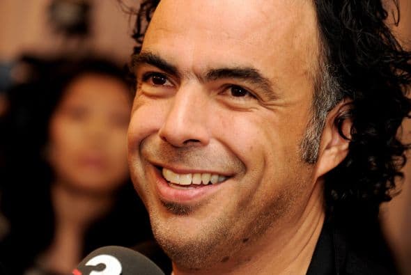 Alejandro González Iñárritu. Es el primer director mexicano en ser nominado por la Academia de Ciencias y Artes Cinematográficas de Hollywood y por la Director's Guild of America (DGA) como Mejor Director. Ganador del premio como Mejor Director en la edición 2006 del Festival Internacional de Cine de Cannes. Sus cuatro películas: Amores Perros (2000), 21 Gramos (2003), Babel (2006) y Biutiful (2010), han sido aclamadas por la crítica a nivel mundial, incluyendo diez nominaciones al "scar.