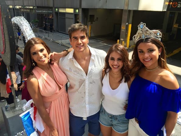 Ahí los vimos muy sonrientes con la conductora de “Despierta América” Francisca y la nueva reina de Nuestra Belleza Latina, Clarissa Molina.