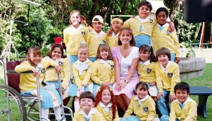 La actriz Ana Paulina Cáceres recordó, por medio de una fotografía, a sus compañeros de la telenovela infantil 'Vivan los niños', un proyecto en el que trabajó durante los años 2002 y 2003.