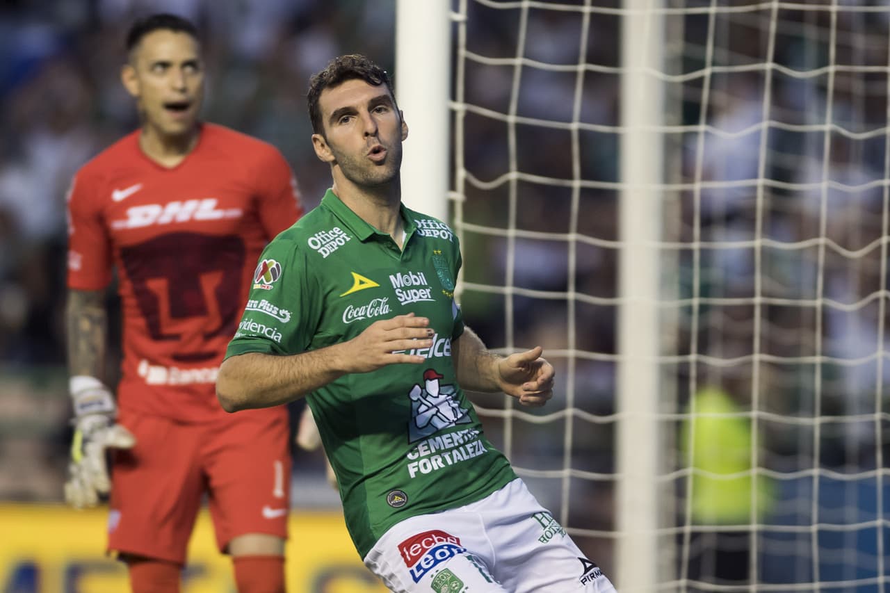 En el Apertura 18, Pumas recibió la peor goliza de parte de los ‘Panzas Verdes’, en años recientes, 3-0 con goles de Luis Montes, Elías Hernández y Mauro Boselli.