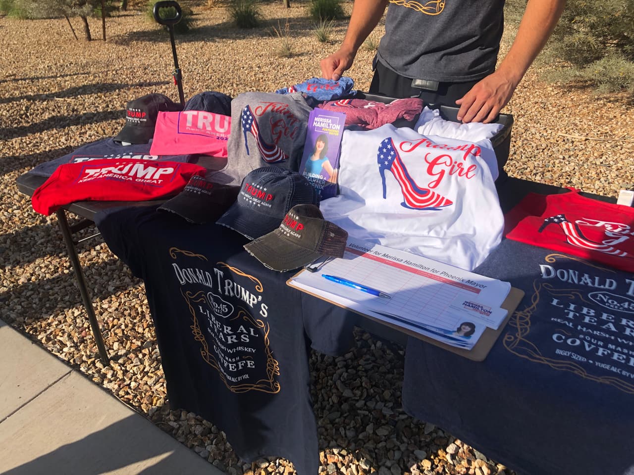 El vicepresidente Mike Pence llega este jueves Arizona para promover el voto temprano entre los seguidores de la reelección del presidente Donald Trump.